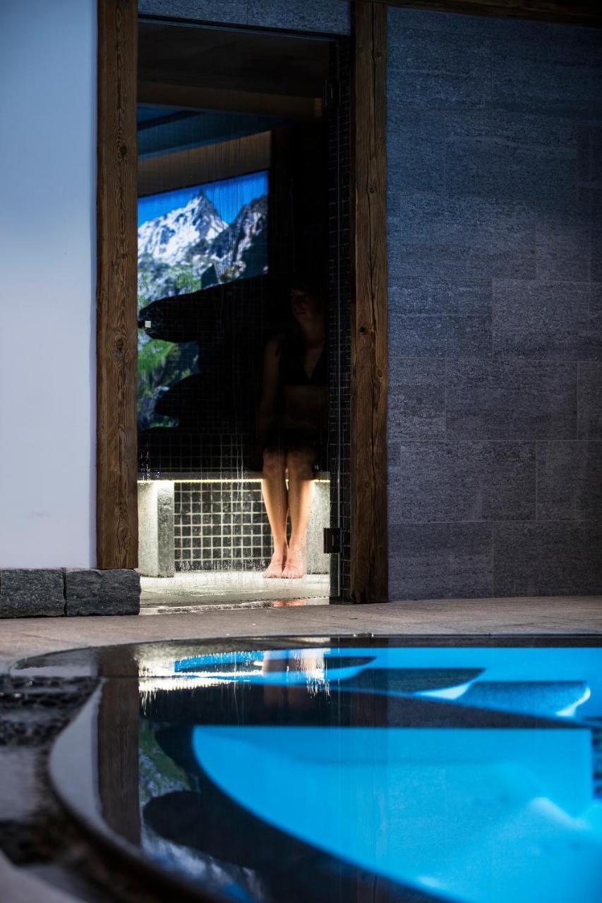 La Bouitte - Hotel Relais & Chateaux 생마르탱 드 벨빌 외부 사진